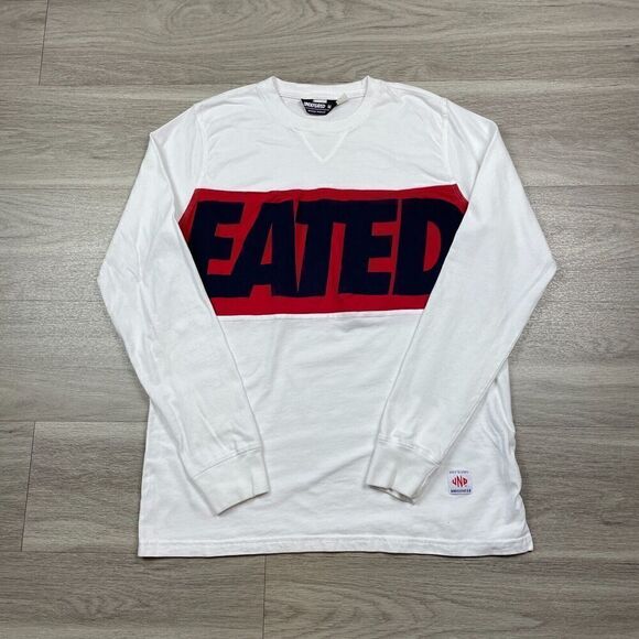 Undefeated Shirt Mens Medium White Spell Out Long Sleeve Sports - Picture 1 of 10